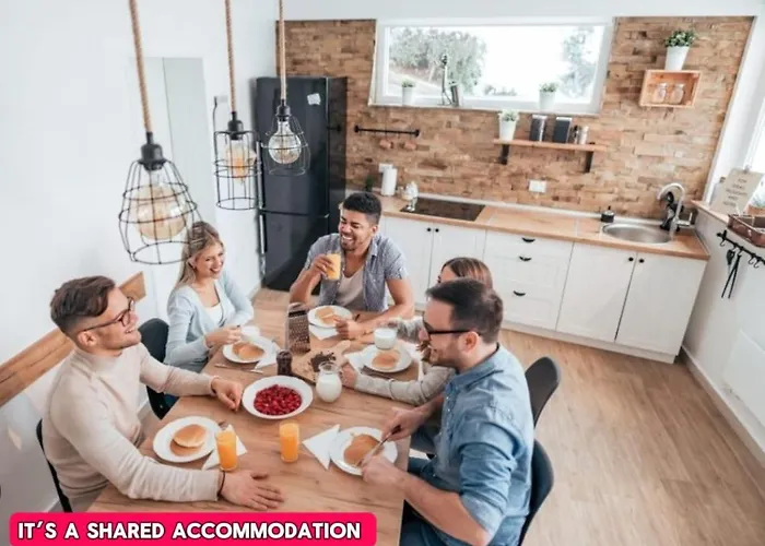 Habitación en casa particular Raa12s For Your Relaxed And Cosy With Free Parking Leeds (West Yorkshire)